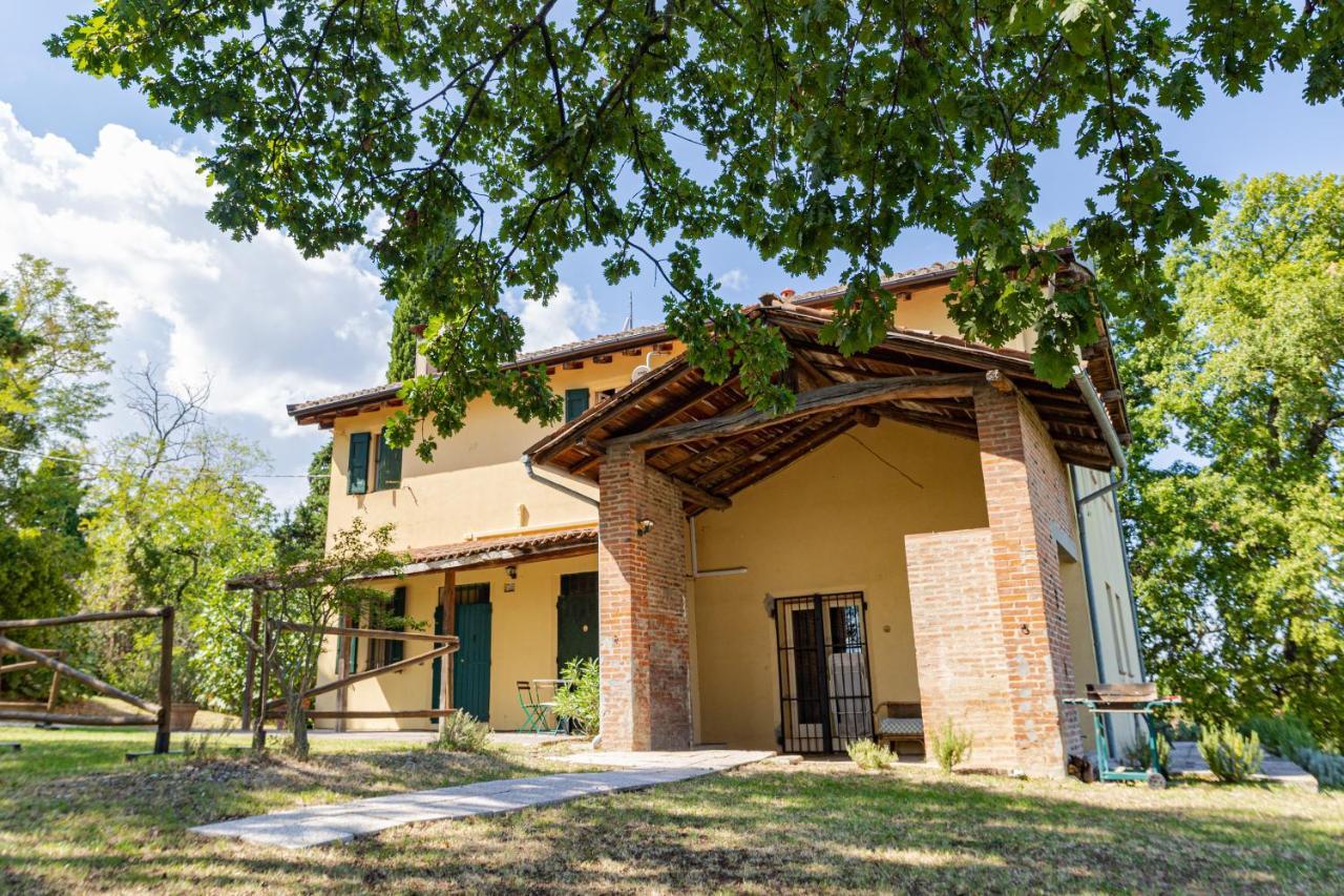 Agriturismo Montevecchio Isolani Villa Monte San Pietro Buitenkant foto